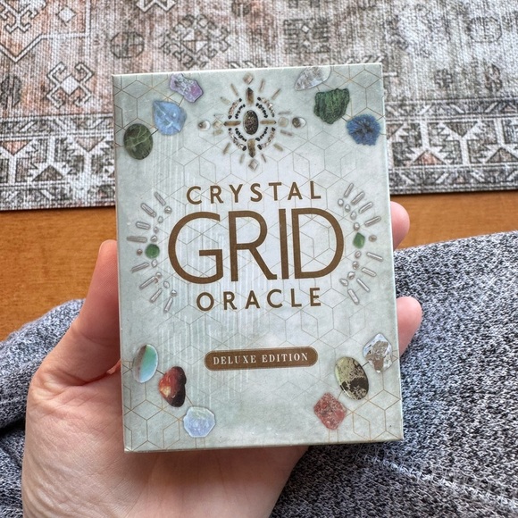 Crystal Grid Oracle Deluxe Edition - Picture 1 of 3